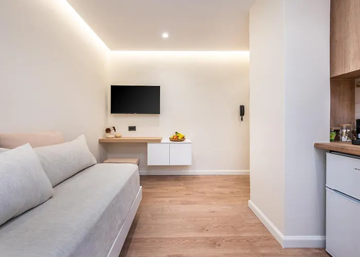 Downtown Luxury Ii (adults Only) Apartment